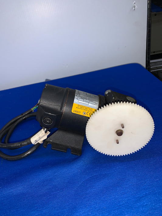 MOTOR DE ÁNGULO RECTO BALDOR GP23005, 23A012/001G1, 8,2 RPM, 15 LIBRAS DE TORSIÓN, 10 A, 90 VCC