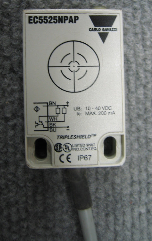 SENSORE DI PROSSIMITÀ A TRIPLE SCHERMATURA CARLO GAVAZZI EC5525NPAP