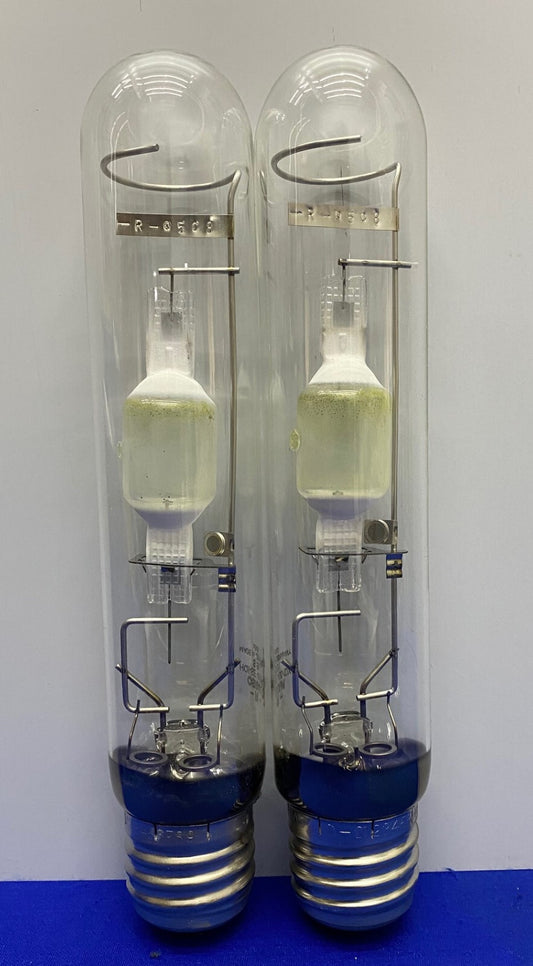 Ampoule lumière du jour OSRAM HQI-SE 400/DX, vendue par lot de 2