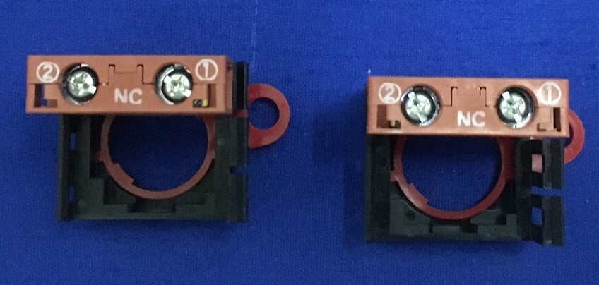 1 LOT DE 2 - BLOC DE CONTACTS OMRON A22-01