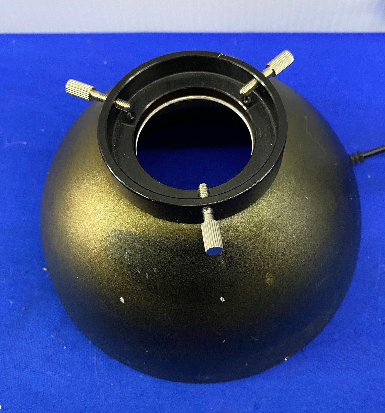 ALIMENTATION SCIENSCOPE IL-LED-R2E AVEC ÉCLAIRAGE EN DÔME