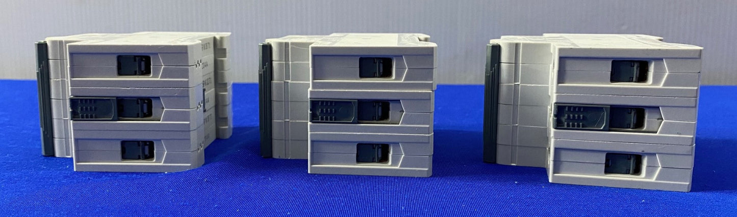 SIEMENS 5SL63047RC MCB C4 MINIATURE CIRCUIT BREAKER - 1 LOT QTY 3