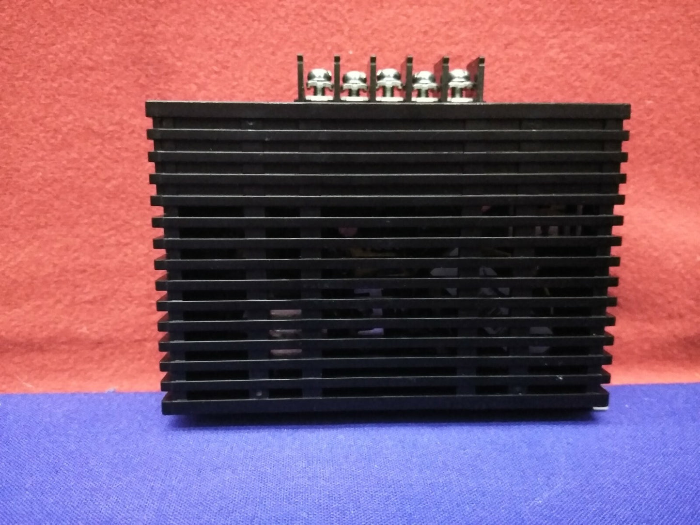 Alimentation Eaton ELC-PS01 Entrée : 100-240 VCA 50/60 Hz Sortie : 24 VCC 1 A