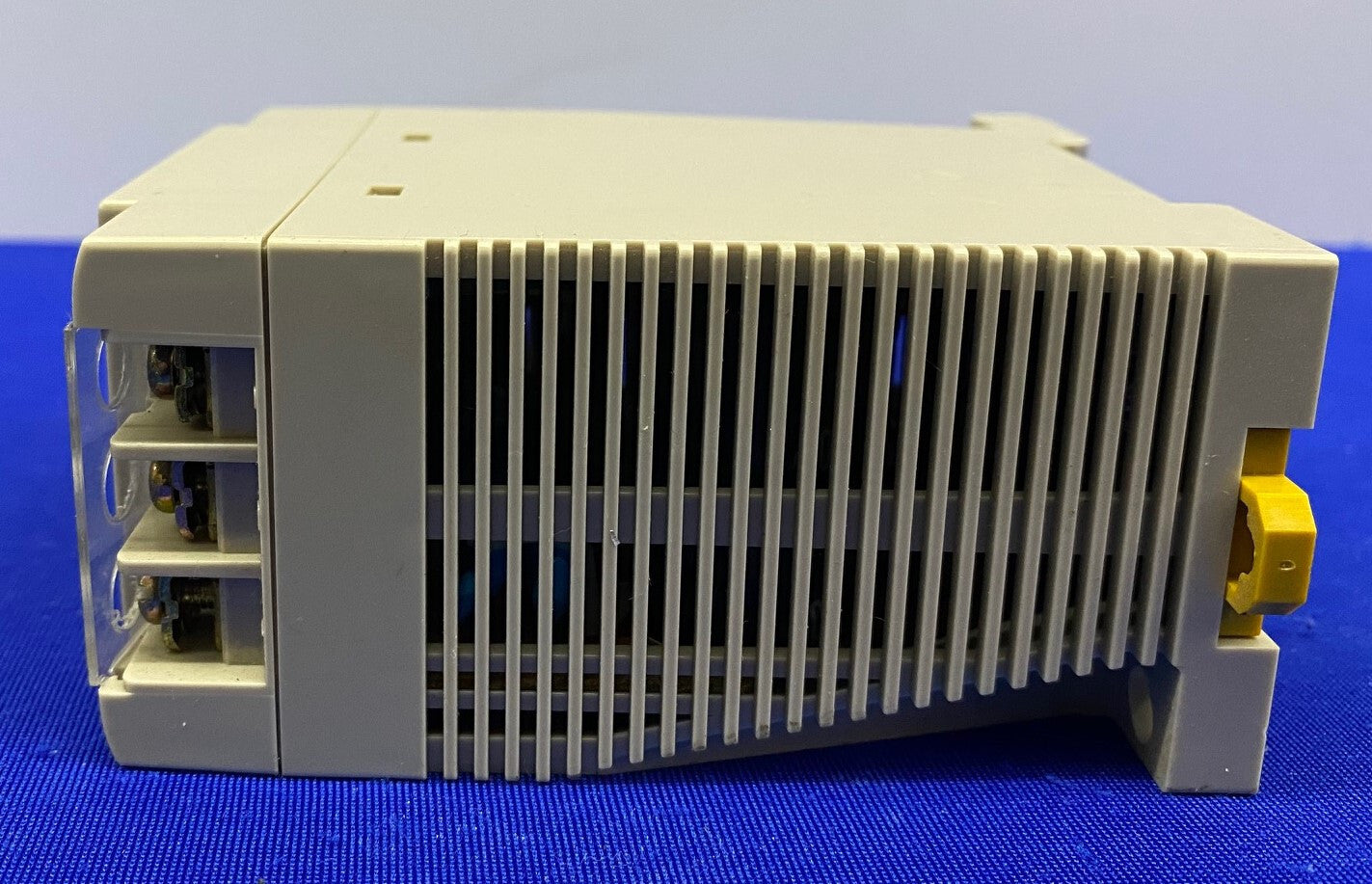 FUENTE DE ALIMENTACIÓN OMRON S82K-01505 / S82K01505