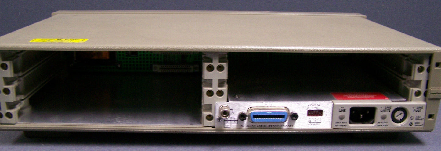 HP 3488A SCHAKEL-/BESTURINGSEENHEID: DC-26,5 GHZ SIGNAALSCHAKELAAR SN 2719A-38058