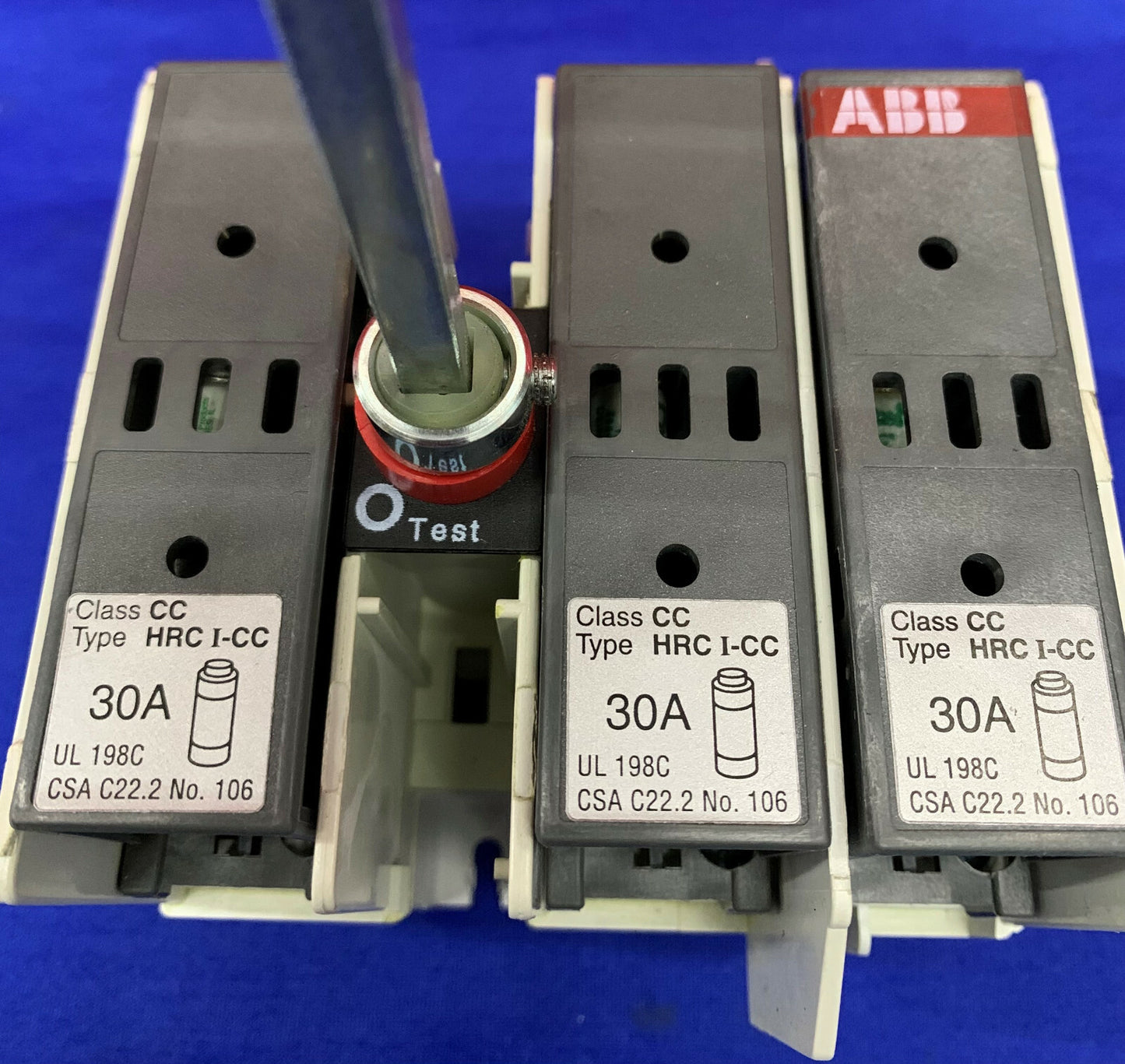PIEZAS/REPARACIÓN Interruptor de uso general con desconector con fusible ABB OS 30FACC12 600