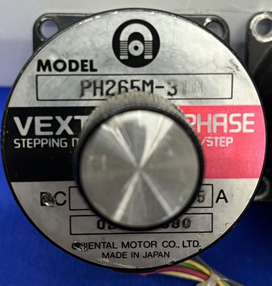 ORIENTAL MOTOR VEXTA PH265M-31 STAPPENMOTOR - 1 LOT HOEVEELHEID 2