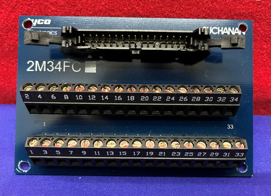1 LOT, MENGE MIT 4 - Klemmenblock-Schnittstellenmodul 2M34FC (Marke 3-Tyco 1-RDI)