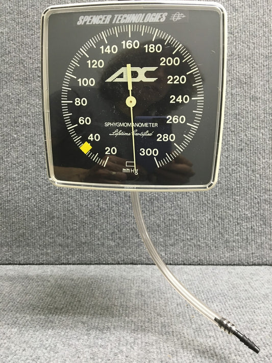 SPENCER TECHNOLOGIES ADC BLUTDRUCKMESSGERÄT MIT VERSTELLBAREM ARM UND TISCHKLEMME