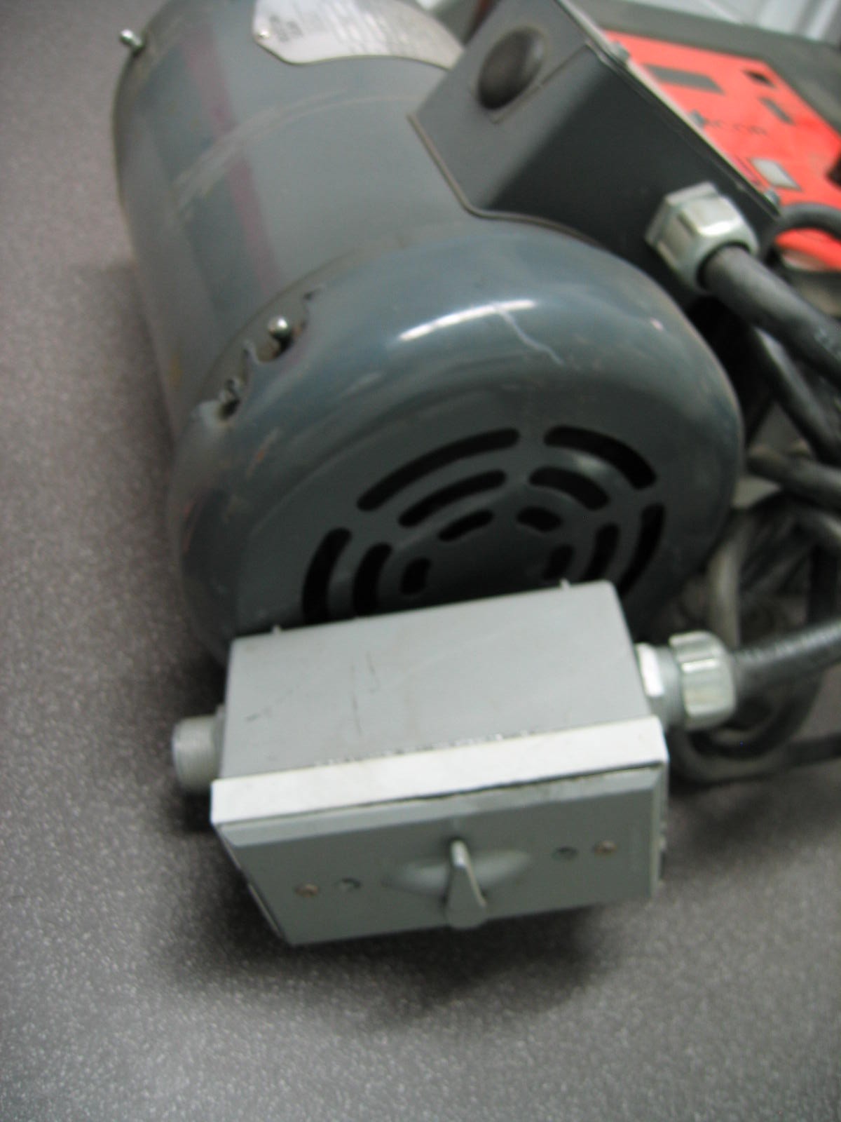 WERNER ELECTRIC MO46211100SN W8-92Electric Motor 110 v RPM 1750 1HP FOR PARTS