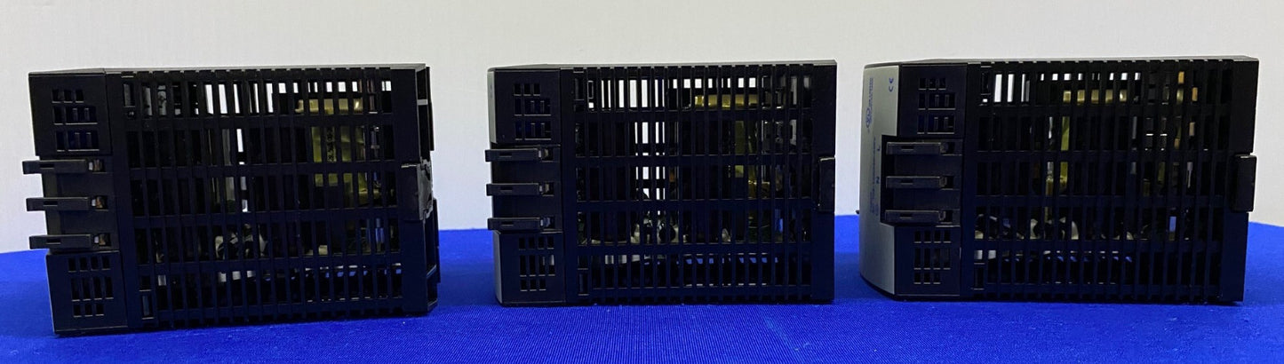 Allen Bradley AB 1606-XLP VOEDING 1606-XLP100E Ser.A - 1 LOT HOEVEELHEID 3