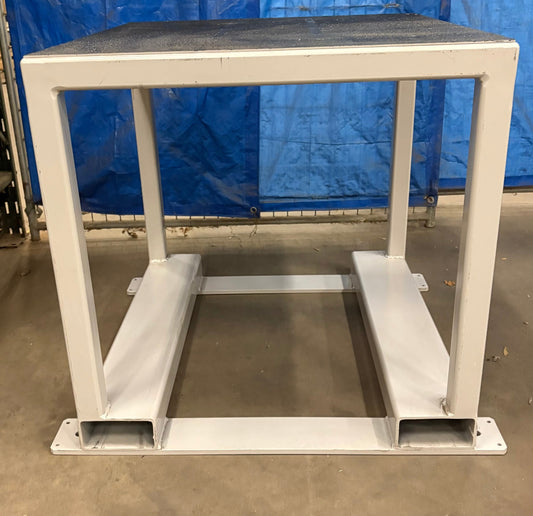HEAVY DUTY STEEL METAL TABLE 30" x32" x30"