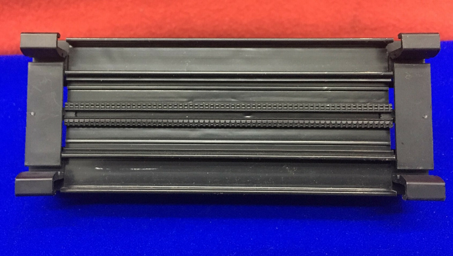 GE FANUC 1C693ACC337A UITGANGSAANSLUITING MET 2-PHOENIX CONTACT UM 45-SEFE
