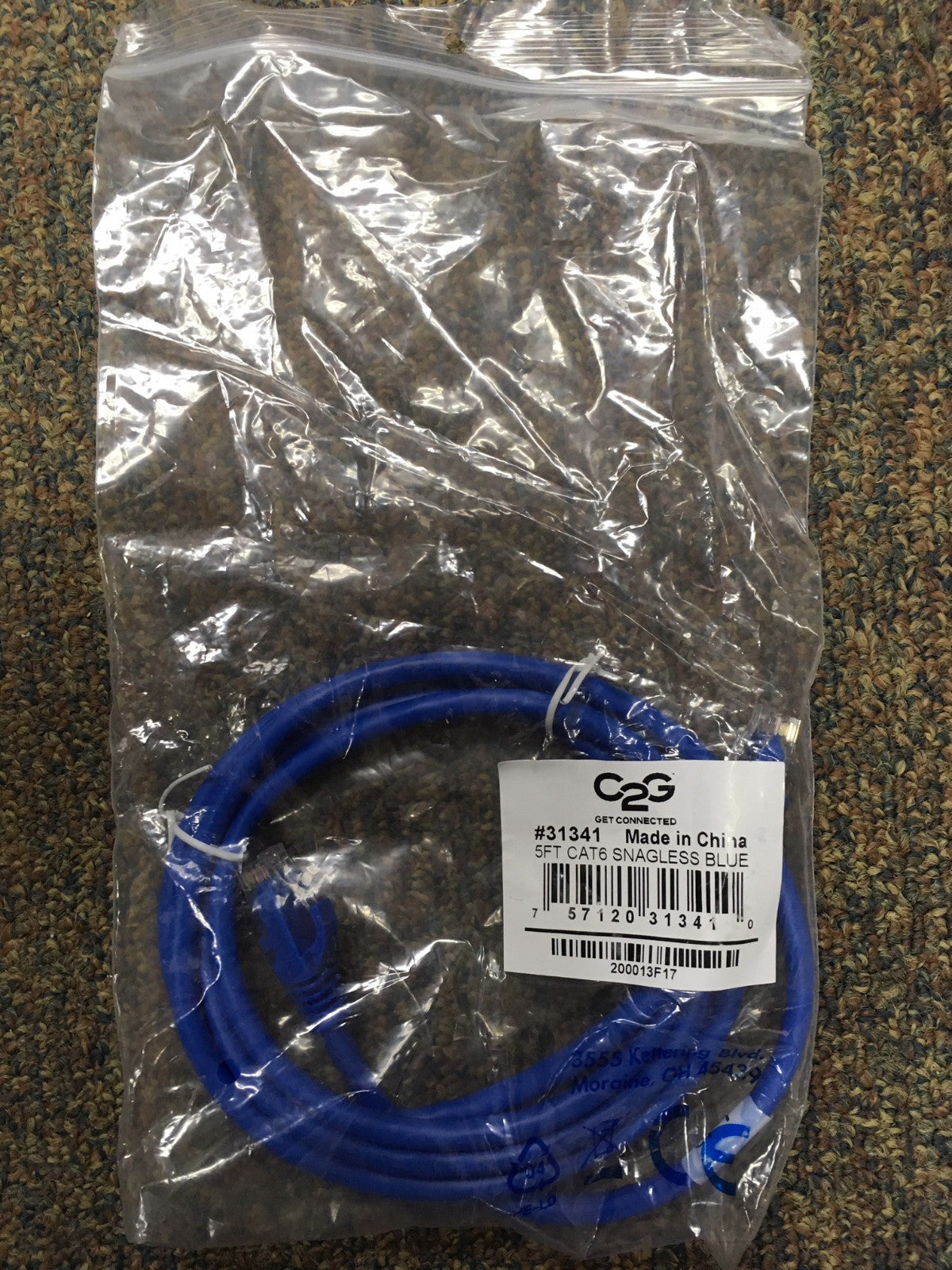 C2G 数量 2 27141 3' CAT6 スナッグレス ブルー 数量 1 31341 5' CAT6 スナッグレス ブルー ケーブル