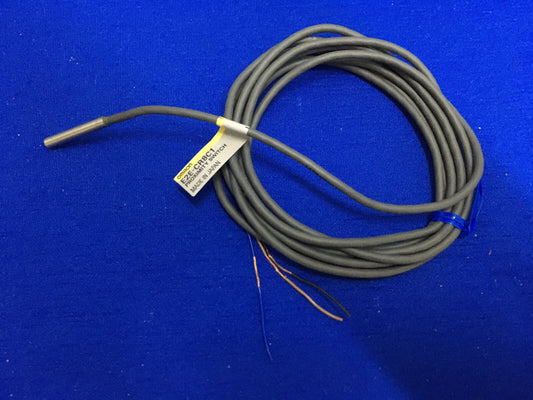 INTERRUPTEUR DE PROXIMITÉ OMRON E2E-CR8C1