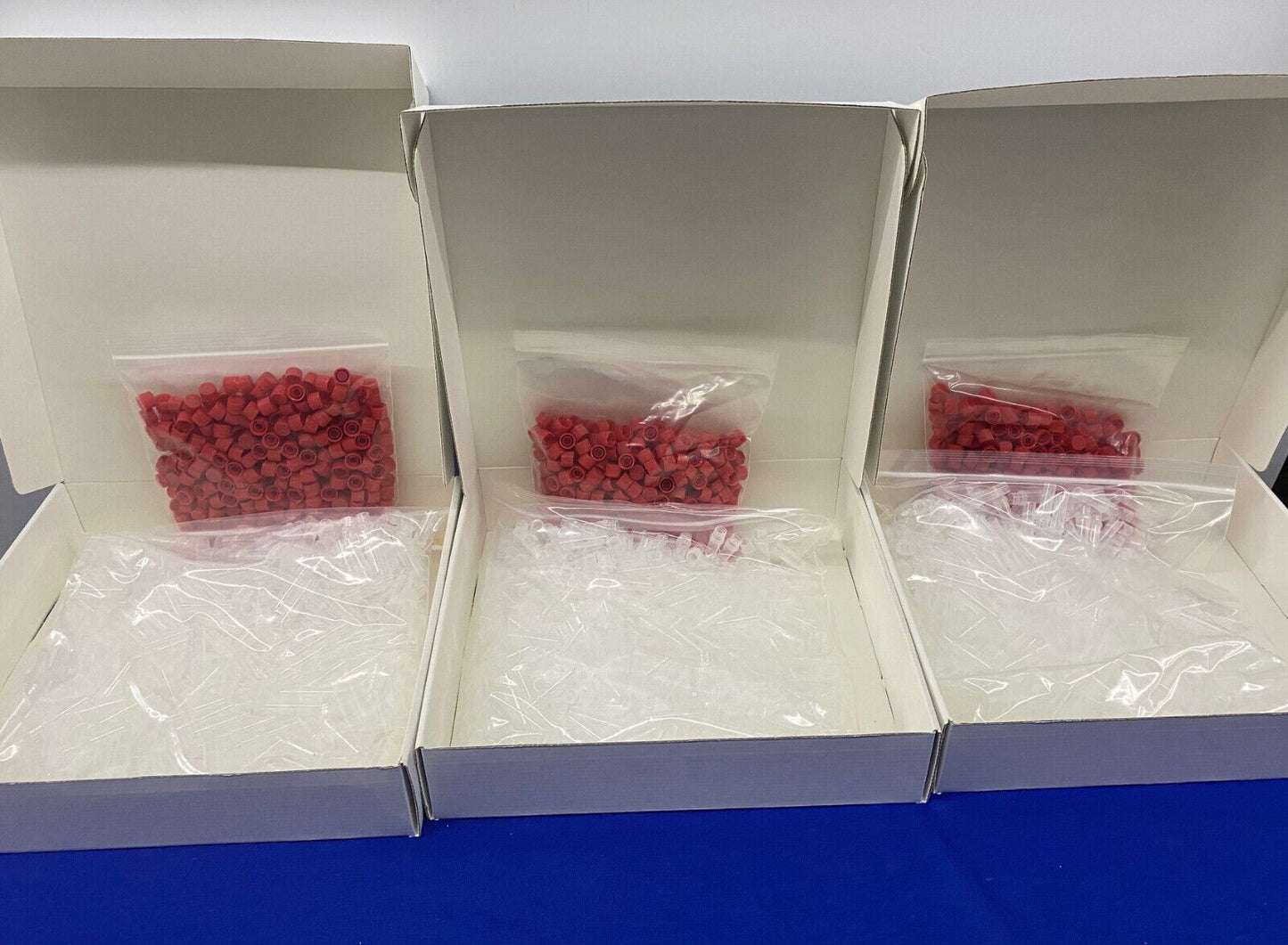 AXYGEN® SCT-050-SS-R 0.5ml SELF STANDING,RED,TUBES & CAPS - 1 LOT QTY 3 BOXES