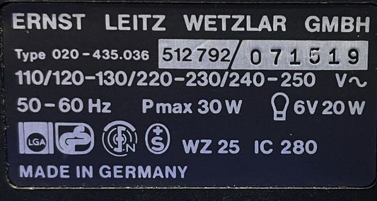 Leitz Laborlux K Binokularmikroskop 02043.036 mit Periplan 10x/18 Okuläre