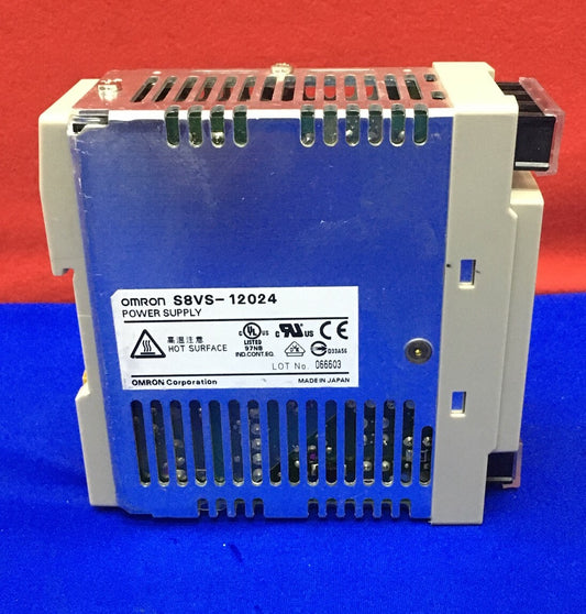 OMRON S8VS-12024 VOEDING 24 Volt DC uitgang 120V AC in