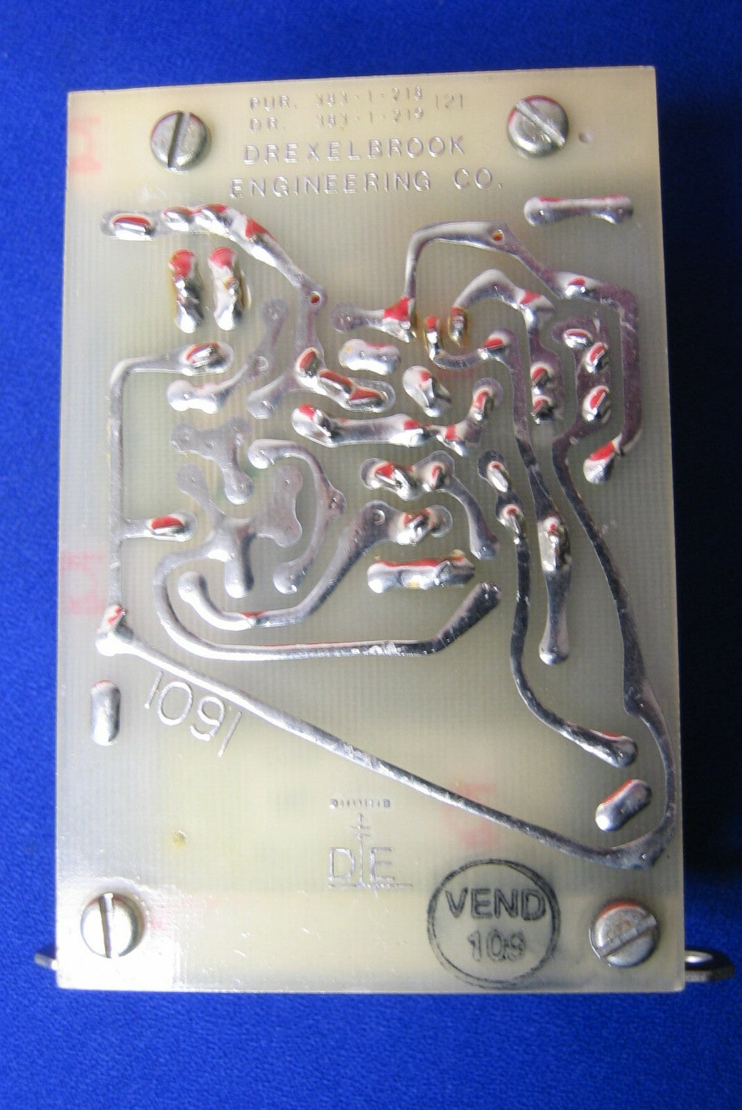 DREXELBROOK; CHASSIS MODEL 401-13-31; CHASSIS METAAL GESLOTEN CHASSIS