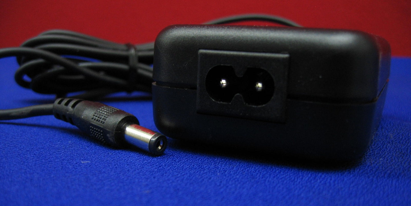 GRUPO OESTE FUENTE DE ALIMENTACIÓN DE CA BUT-15-1660 15 Voltios CC 1660 mA 1,6 A BUT 420-0050-1000