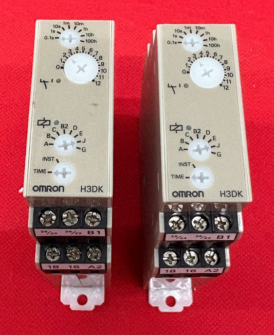 OMRON H3DK / H3DK-M2 TIMER RELAY 24-240 V AC/DC 50/60Hz - 1 LOT QTY 2