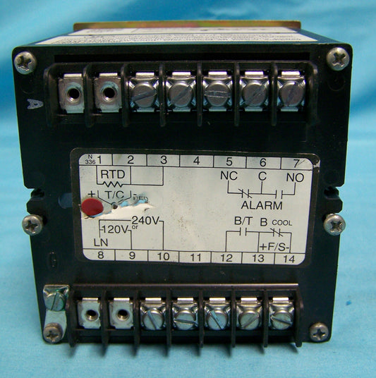 PROCESS CONTROL EQUIPMENT MODEL 4201A-PC2-F