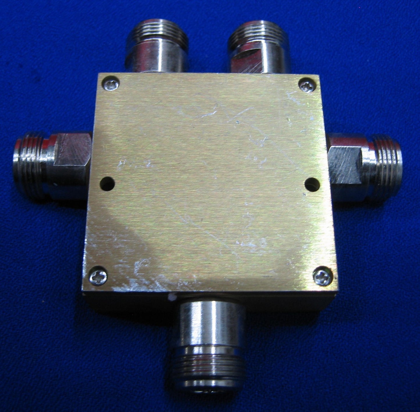 MINI-CIRCUITS RÉPARTITEUR DE PUISSANCE ZA4PD-4 2000-4200 MHz
