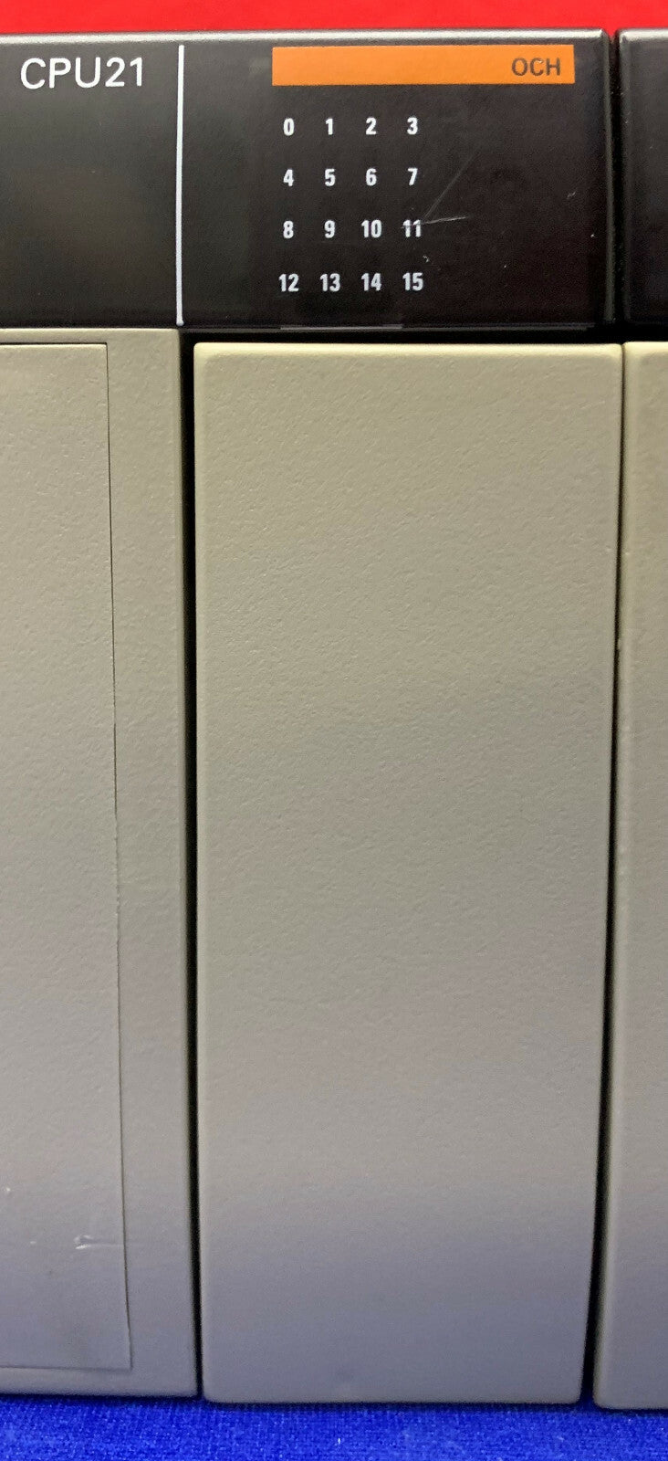 Omron Sysmac CQM1 Programmierbare Steuerung PA203 CPU21 OCH ID212 (3X) OC222 (2X)