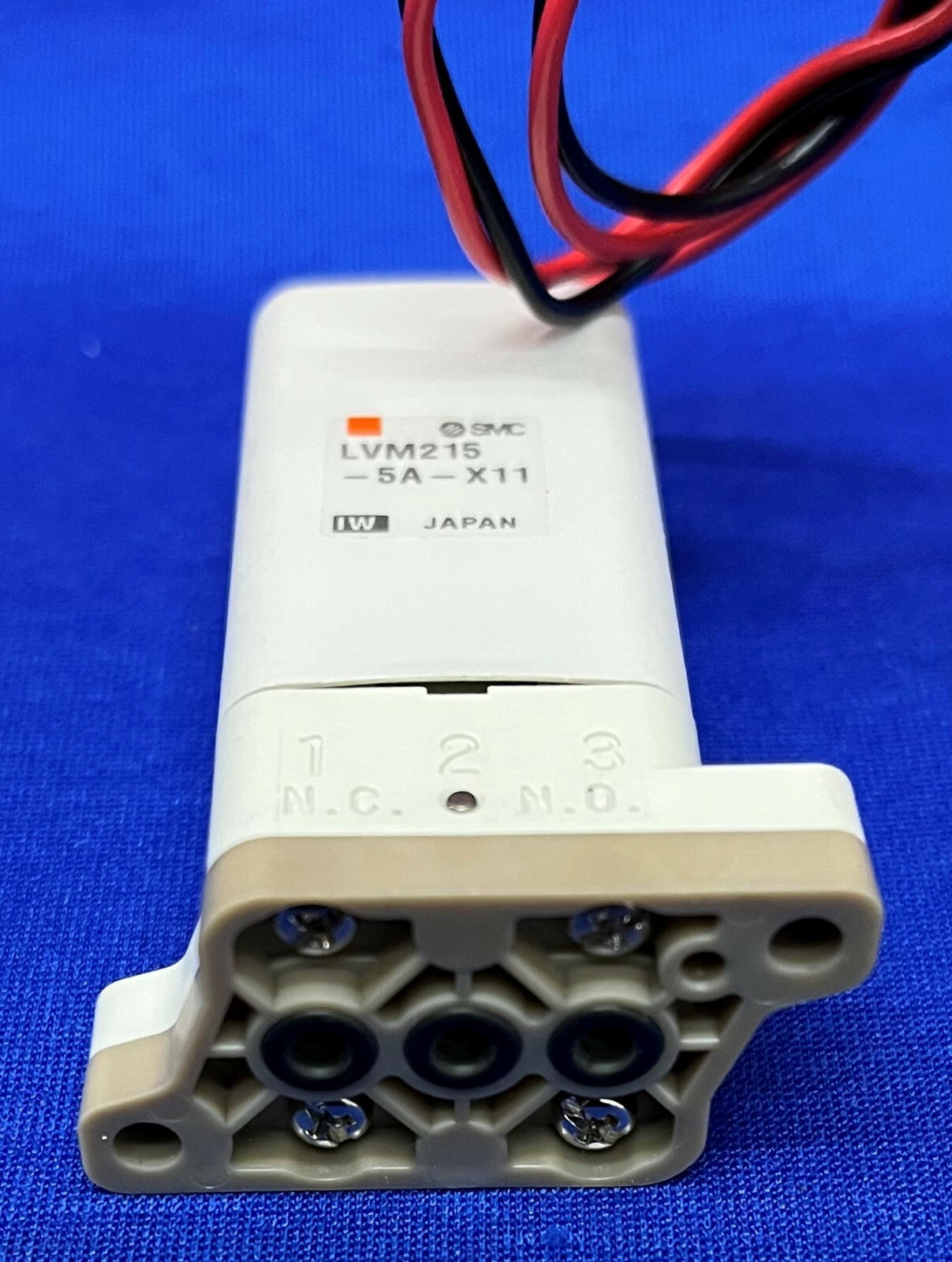 Vanne SMC LVM215-5A-X11