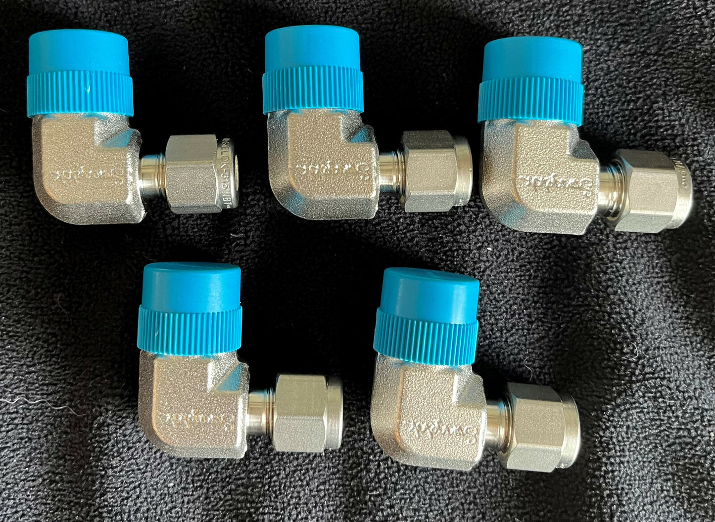 1 paquet de 5 raccords et adaptateurs de tubes Swagelok SS-400-2-6, coude mâle 1/4 x 3/8