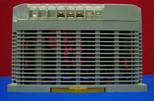 OMRON S82K-10024 VOEDING