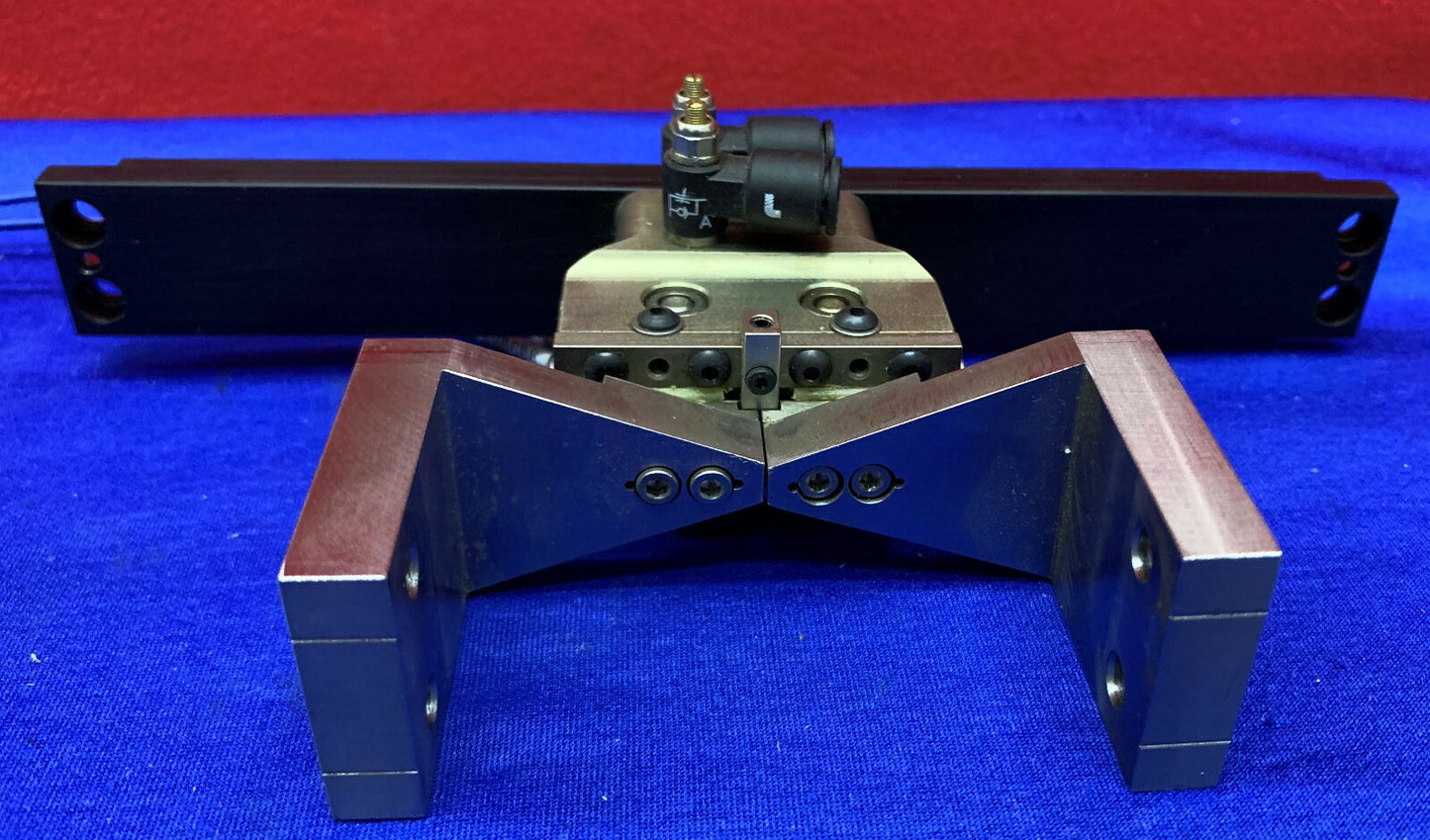 Pince parallèle à rouleaux de précision Destaco Robohand RP-50P avec Robohand OISP-019