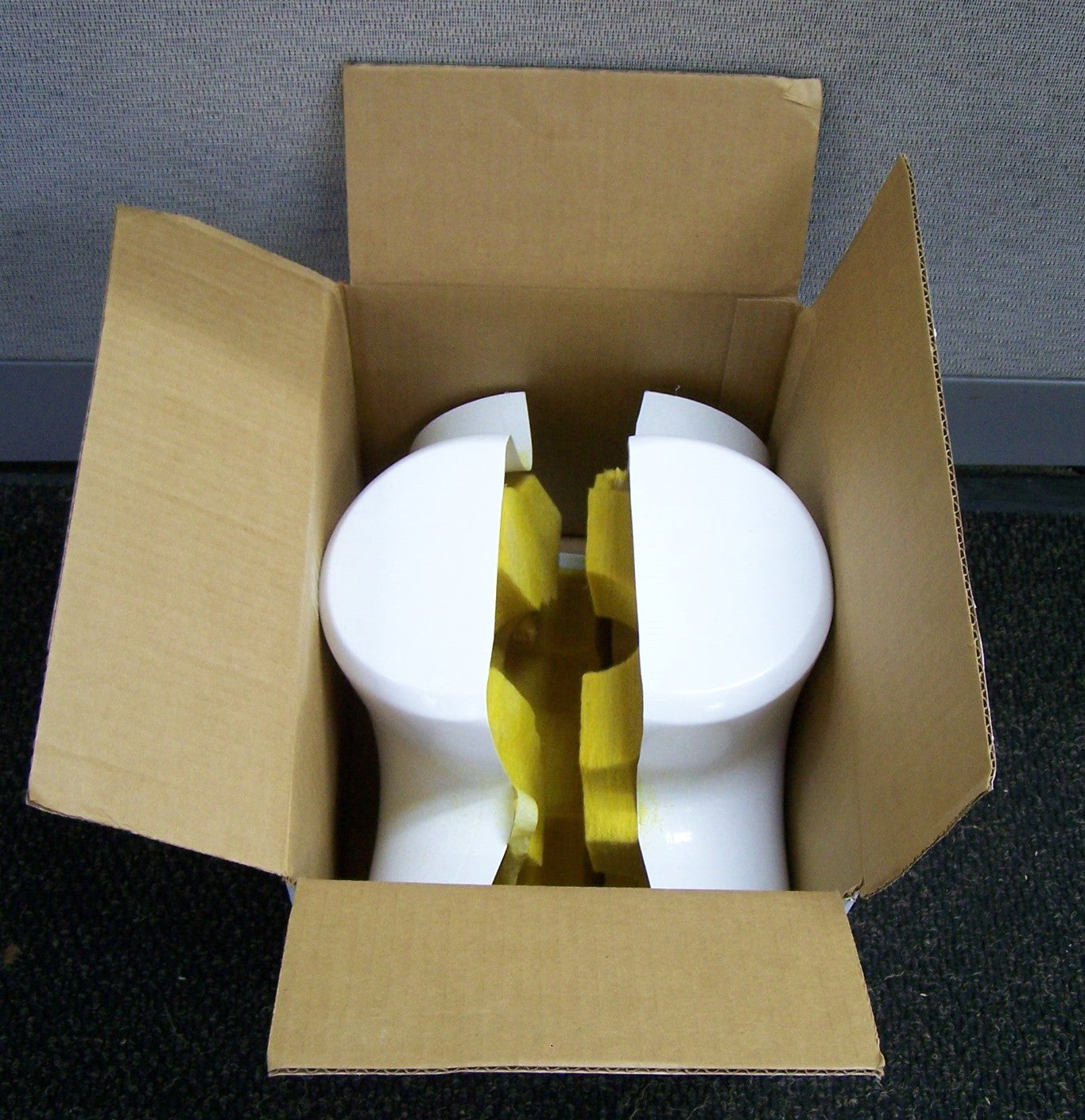 GRAINGER APPROVED (1) 6MRE8 / TEE426 2" FIBERGLASS TEE PIPE FITTING INSULATION