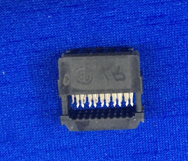 1 CONFEZIONE DA 50 PZ - CONNETTORI ELETTRICI AMP-LATCH/TYCO 746288-1 REV P