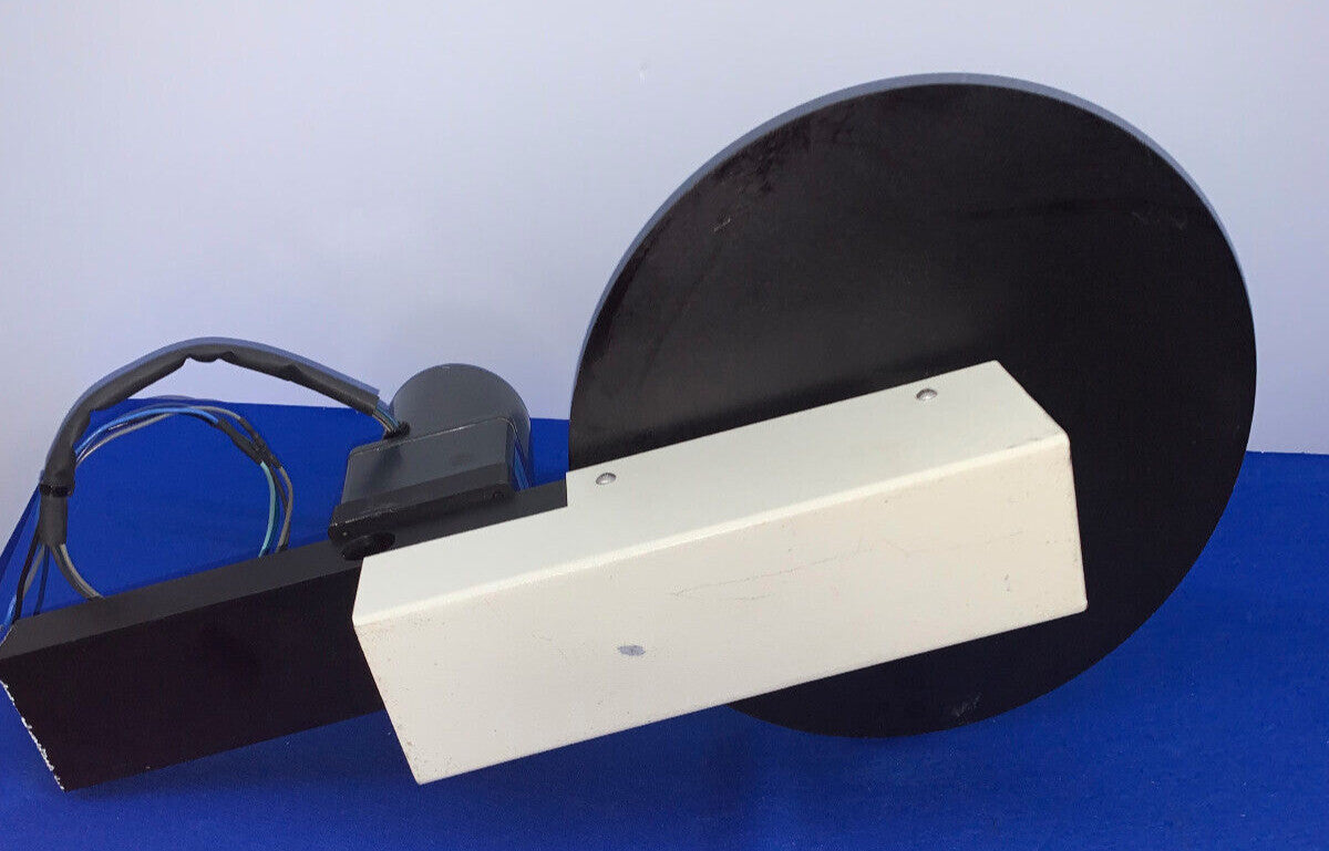 Moteur à induction ORIENTAL MOTOR 21K6GN-AUL avec réducteur - Condensateur manquant