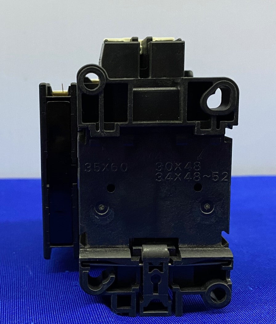FUJI ELECTRIC SC-E04 CONTACTOR & SZ-AS1/T / SZ1AS1T HULPCONTACT