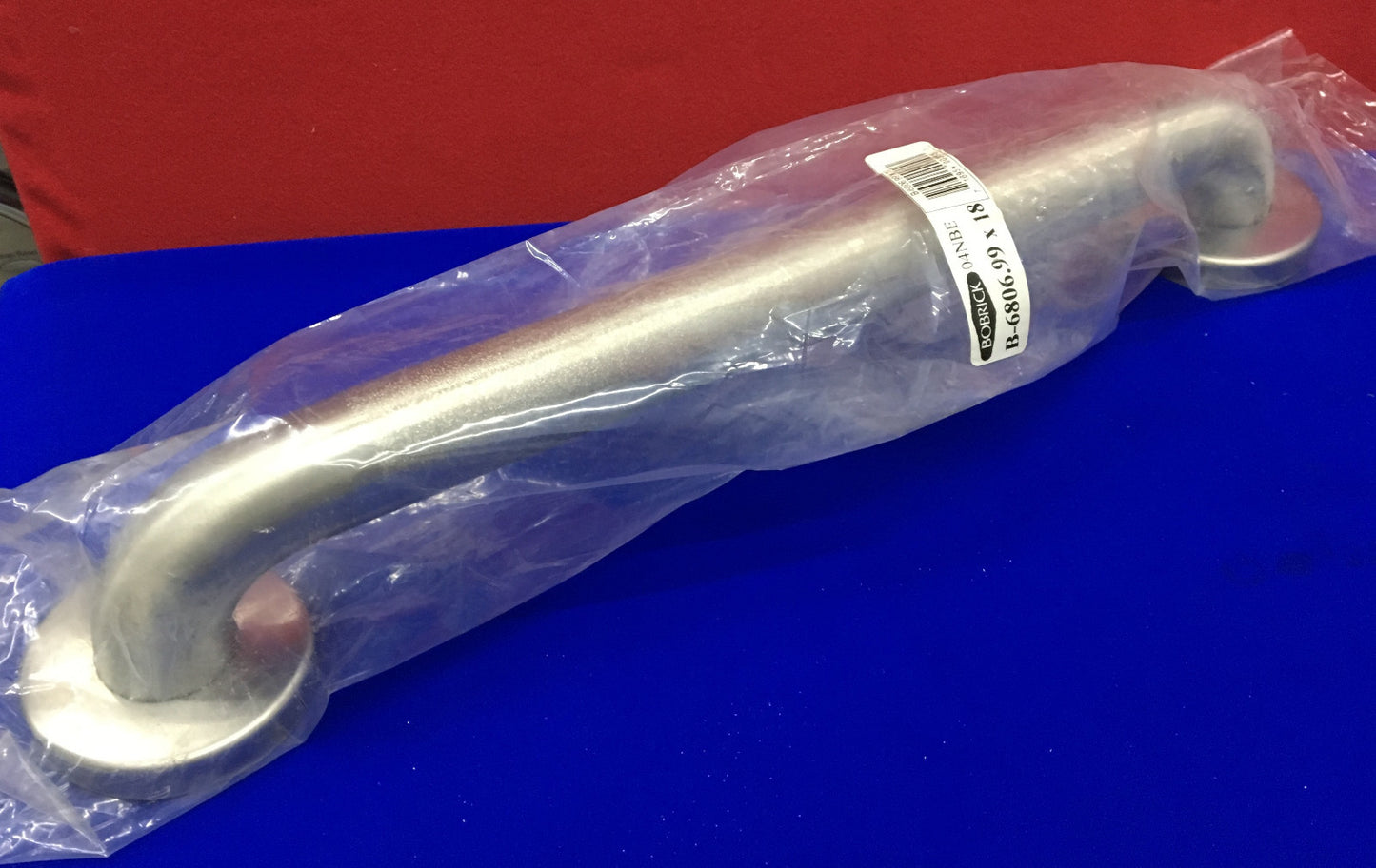 BOBRICK B-6806.99 X 18/04NBE BARRA DI MANIGLIA DRITTA 18"x1.5" SENZA FERRAMENTA DI MONTAGGIO