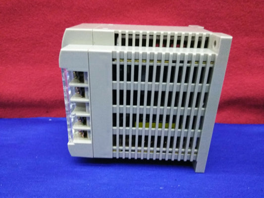 OMRON S82K-03024 VOEDING