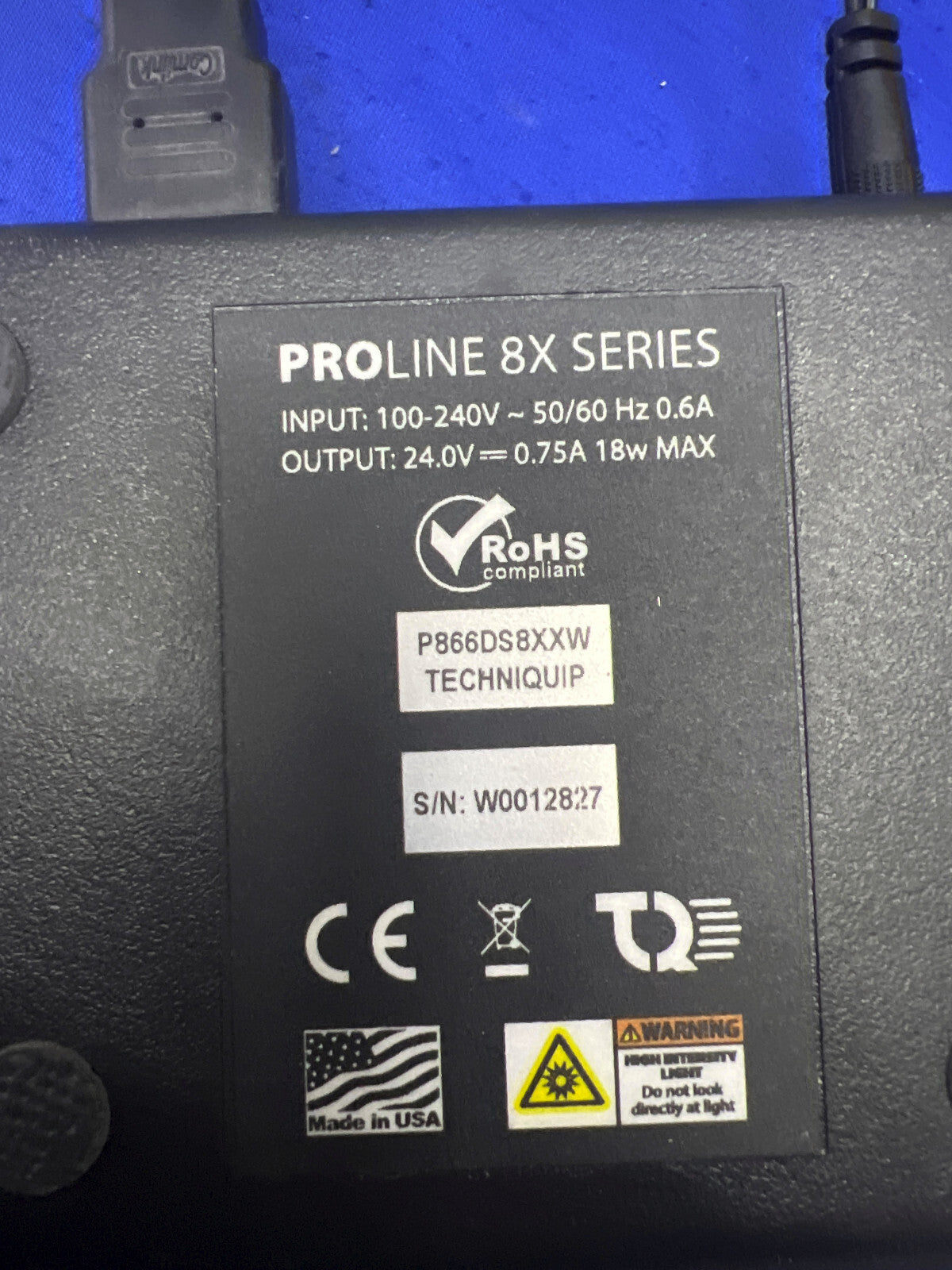 NIKON SMZ 745 6.7X-50X 顕微鏡。NIKON C-PSN 213406 トラックスタンドとライト付き