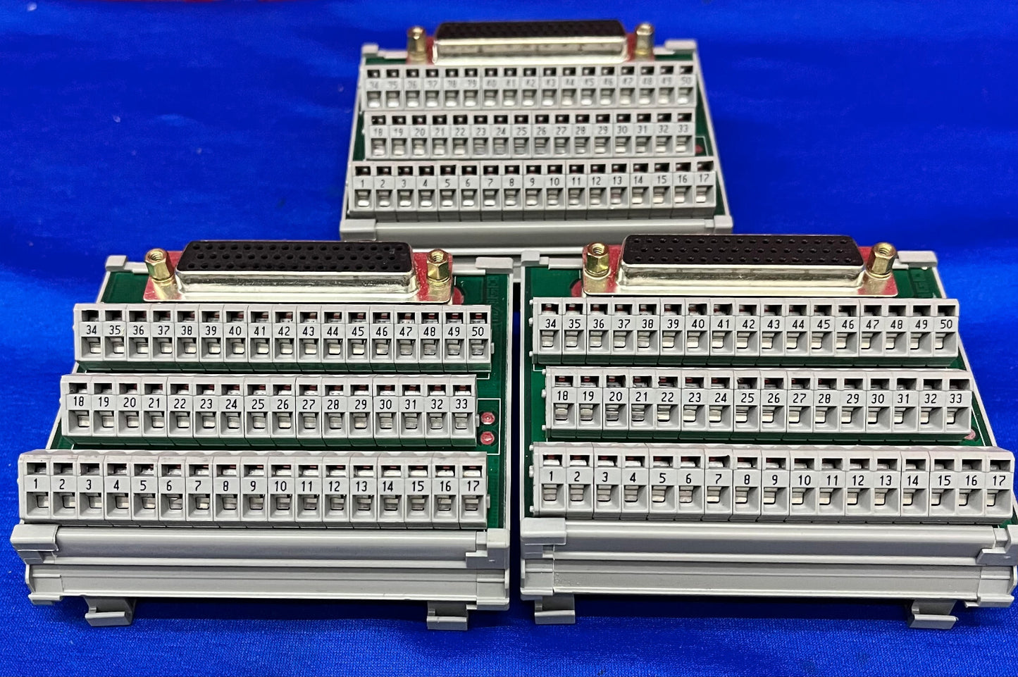 1 LOT HOEVEELHEID VAN 3 - WAGO 50-PIN DIN-RAIL MONTAGE AANSLUITBLOK