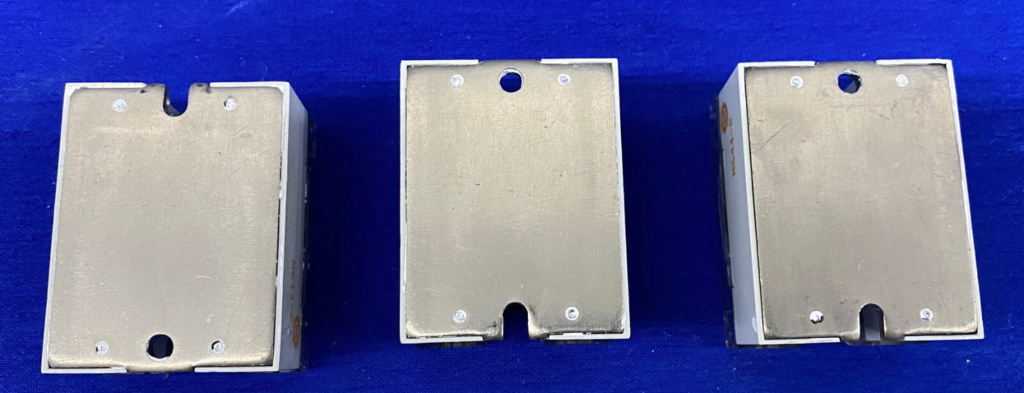 CROUZET GN 84137020 / GN84137020 SOLID STATE RELAIS - 1 LOT HOEVEELHEID 3