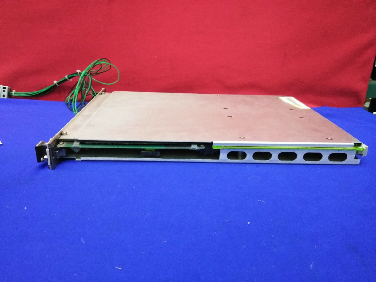 HP HEWLETT PACKARD E1328A,SN 3017A-02378,4-kanaals D/A-converter
