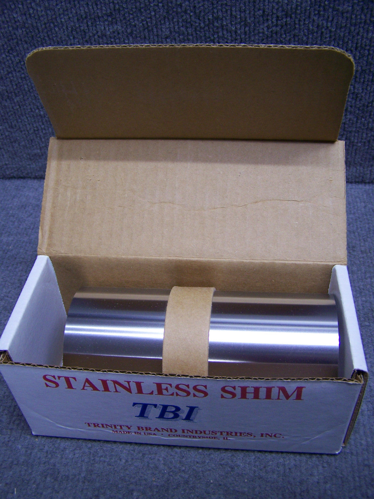 BOBINA DE CUÑA DE ACERO INOXIDABLE SN-7 MARCA TRINITY, BOBINA DE 6" DE ANCHO, 50" DE LARGO, GROSOR DE 0,007