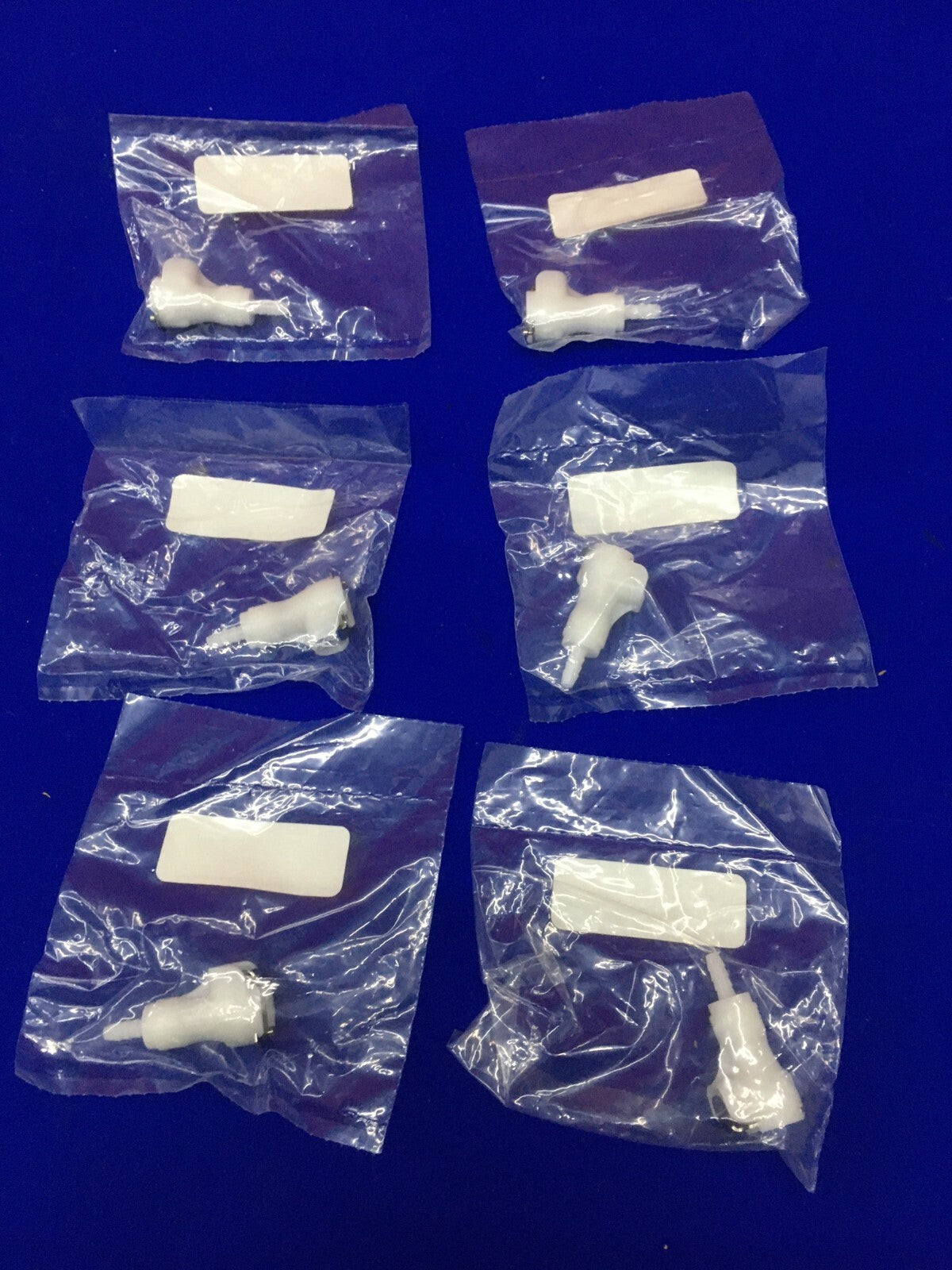 1 LOTE CANTIDAD DE 6 - COLE-PARMER / COLE PARMER 06360-20 ESPIGA PARA MANGUERA EN LÍNEA DE 1/8"