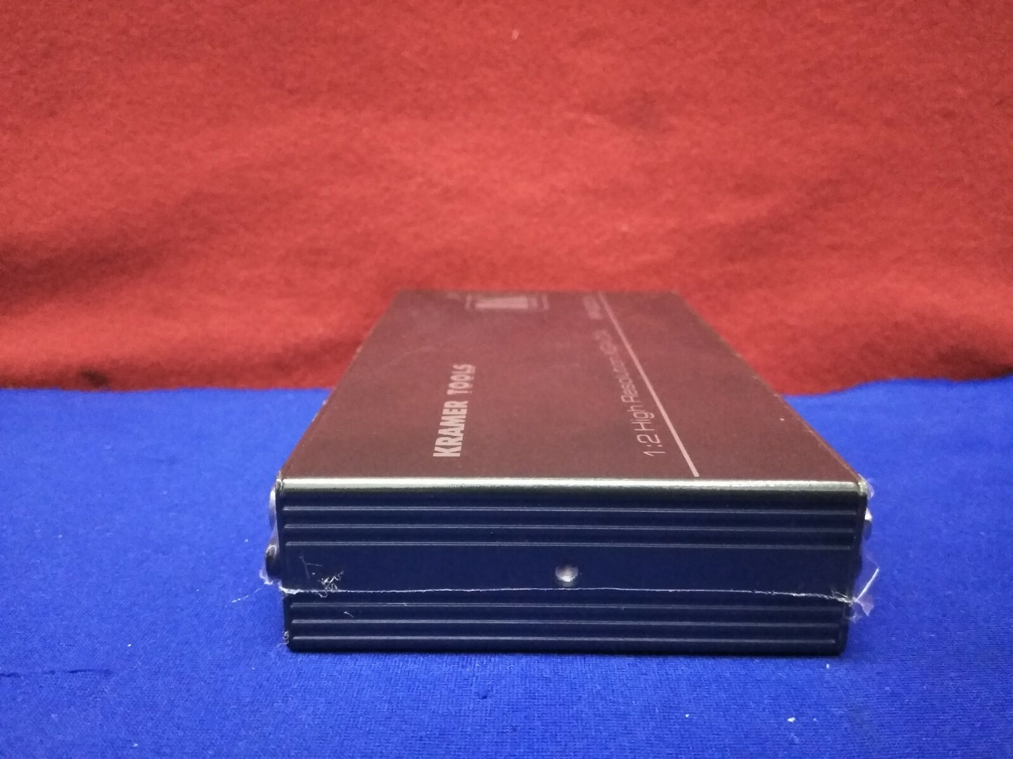 AMPLIFICADOR DE DISTRIBUCIÓN DE ALTA RESOLUCIÓN HGA DE HERRAMIENTAS KRAMER MODELO N.° VP-200 N1:2 12