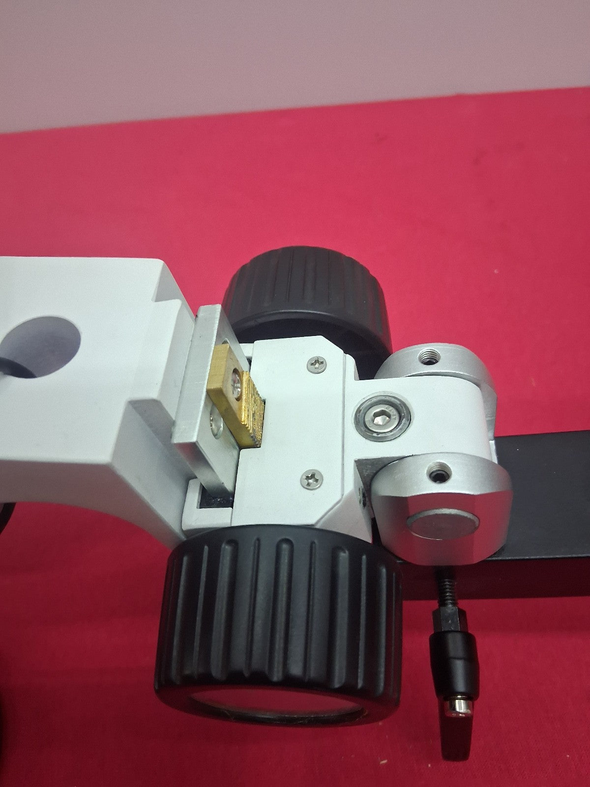 USED MMBT Unit 4 Articulating Arm LED Stereo Microscope 8-50x Magnificaiton