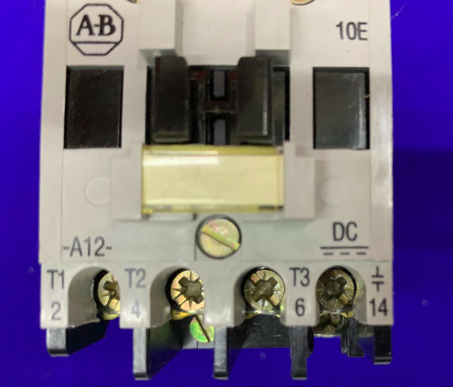 CONTATTORE Allen-Bradley / Allen Bradley / AB 100-A12NZ*3 SER B