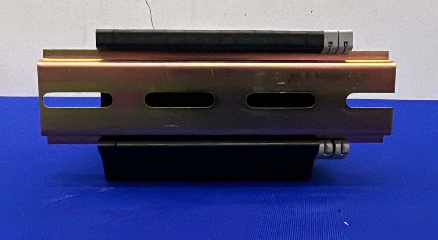 PHOENIX CONTACT UT 4-HESI (5X20) FUSE MODULAR TERMINALS QTY 13 ON DIN RAIL