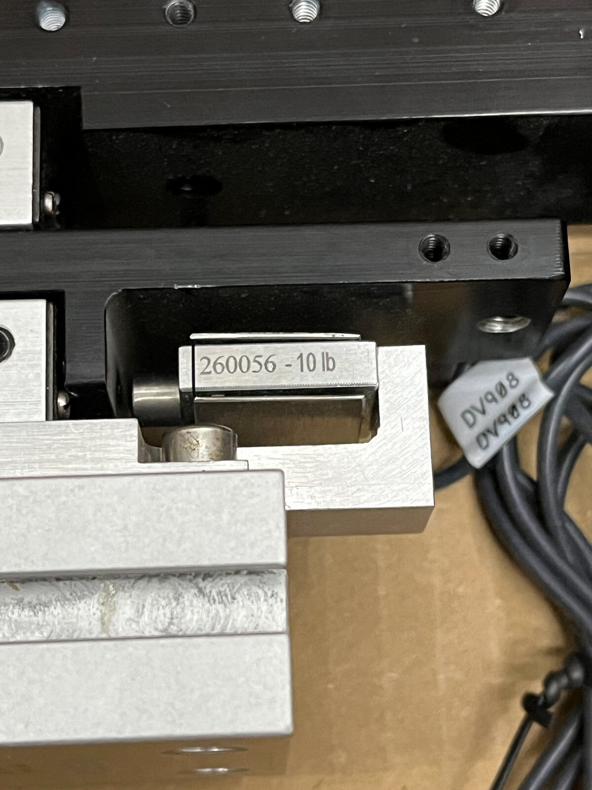 PINZA NEUMÁTICA PARALELA DE AIRE FESTO HGP-16-AB 197545 W2 Y CANTIDAD 2 DEL-TRON N-1AC