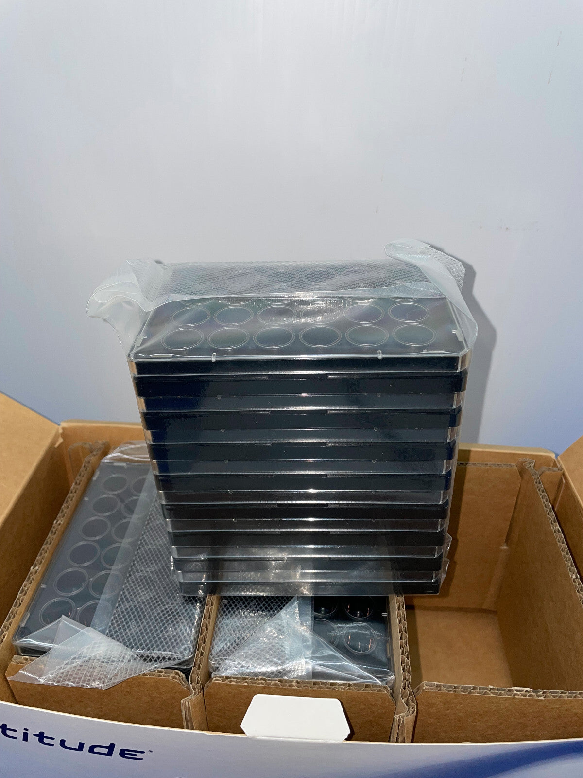 4TITUDE 4ti-0241 ® VISION PLATE™ 24 - 1 VERPAKKING VAN TOTAAL 24 PLATEN MET DEKSELS